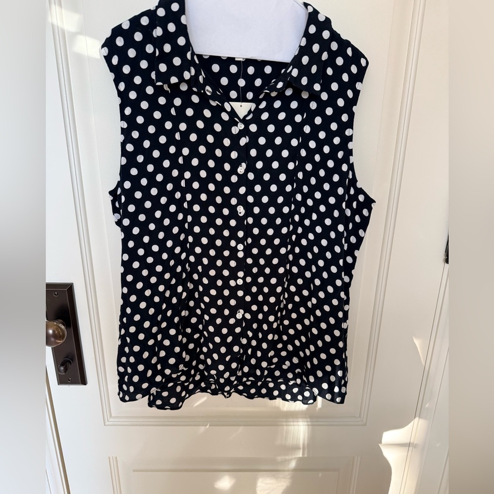 Laura Petites Black polka Dot Sleeveless top US16